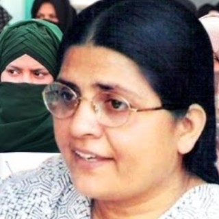 डॉ रझिया पटेल